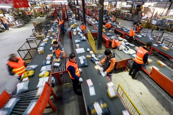 ����Ͷ�ݰ���7817��� ��ȥ������110%