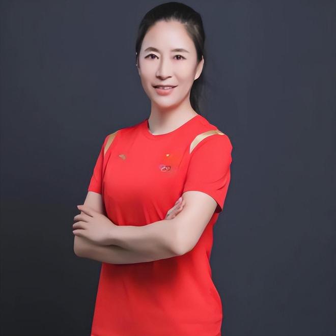 竞走冠军王丽萍事件_竞走冠军王丽萍绕场一周视频_竟走冠军王丽萍视频