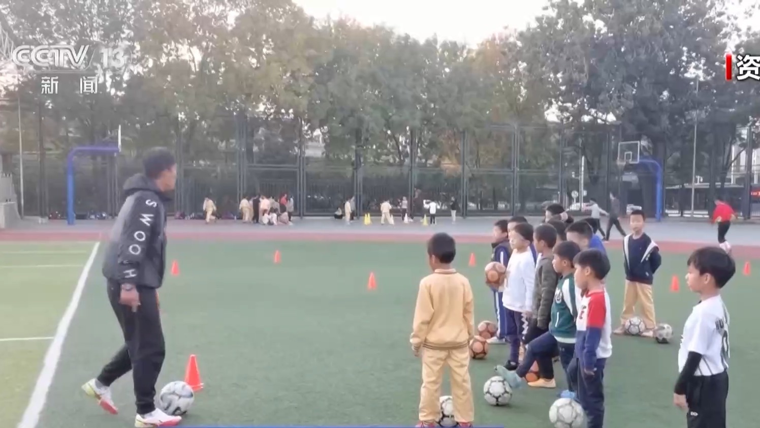 篮球规则犯规有哪些_篮球5比5规则_篮球规则简介