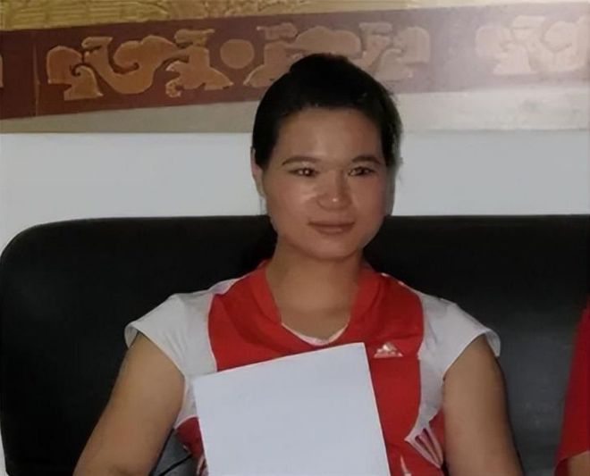 举重运动员亚洲冠军_亚洲举重冠军女选手名字_亚洲举重冠军才力
