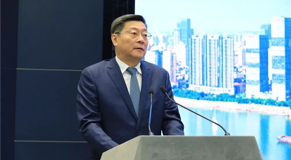 湖南游泳冠军李玄旭简介_李玄旭现在_李玄旭出国