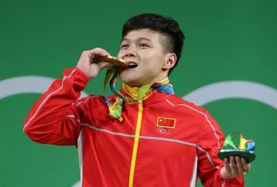 李玄旭现在_李玄旭出国_湖南游泳冠军李玄旭简介